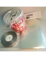 kit 50 sachets à bonbons, ruban argent et pastilles mixte rose chocolat