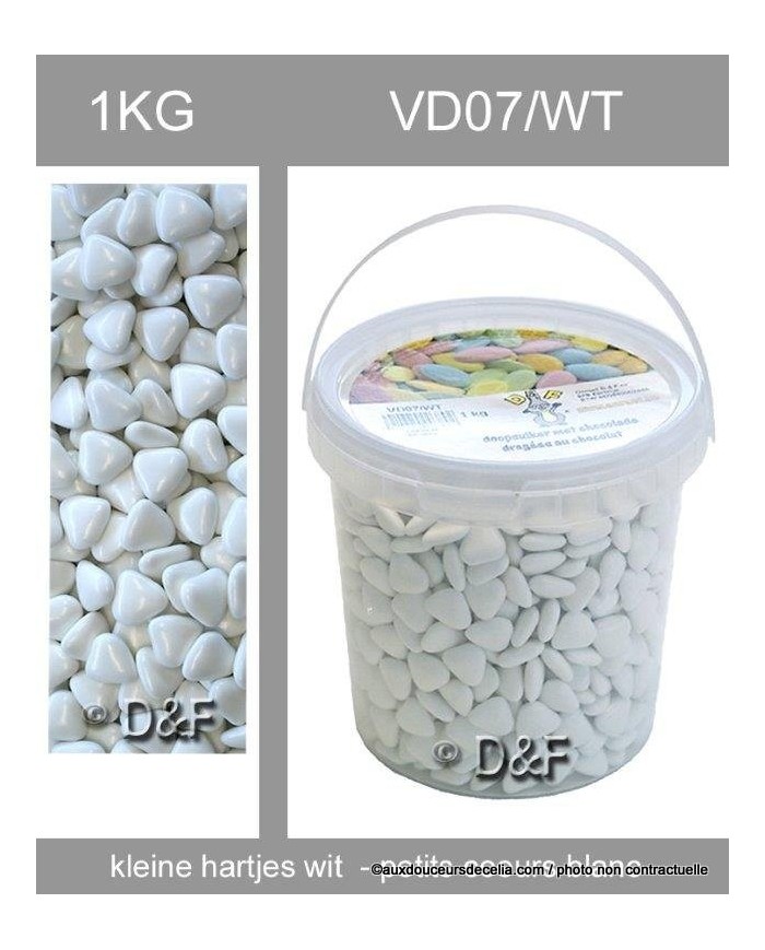 dragées 1 kg petits coeurs en blanc.