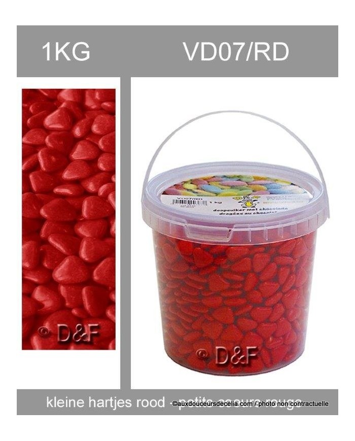dragées 1 kg petits coeurs rouge.
