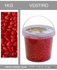 dragées 1 kg petits coeurs rouge.